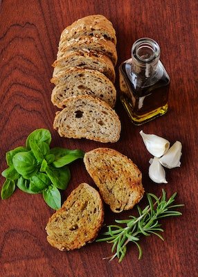 rosemary basil garlic bread - grow rosemary on your deck or patio